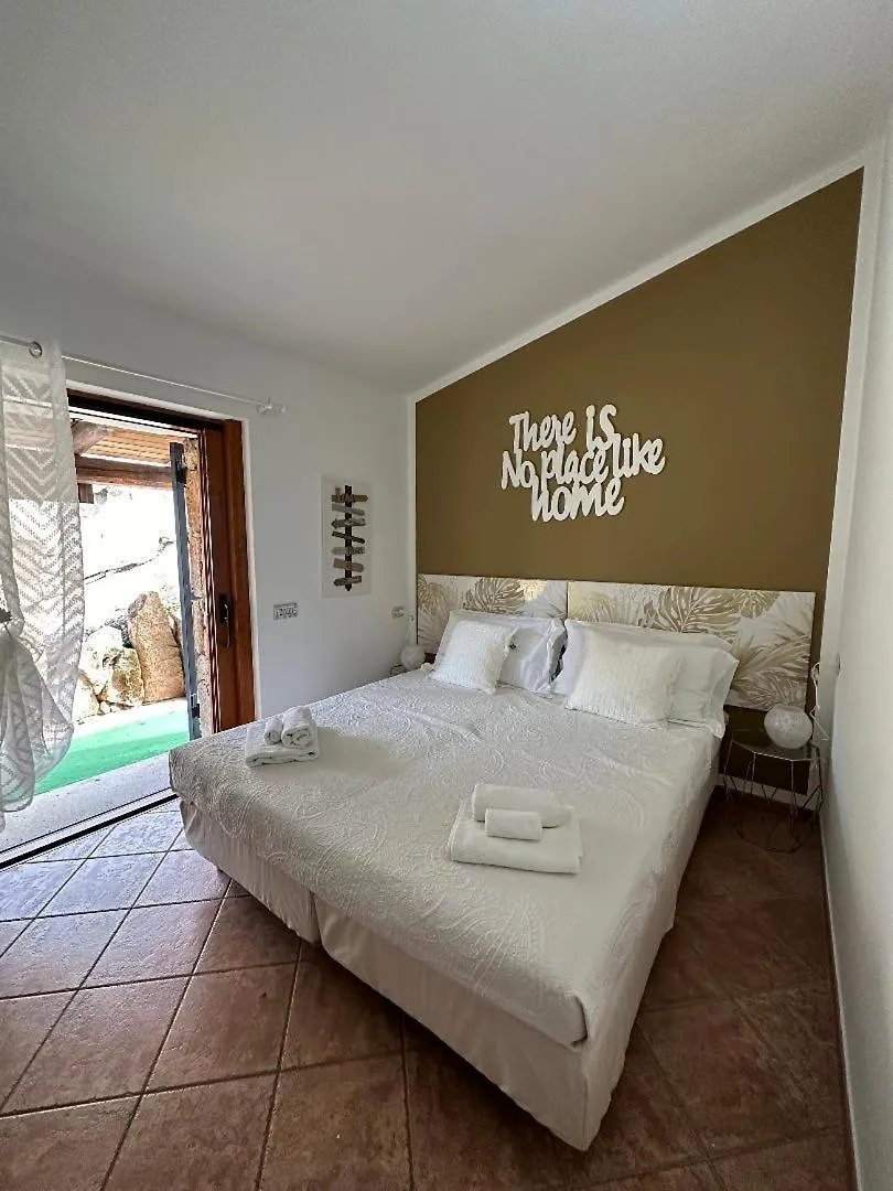 Wonderful Villa With Pool In Palau Italien